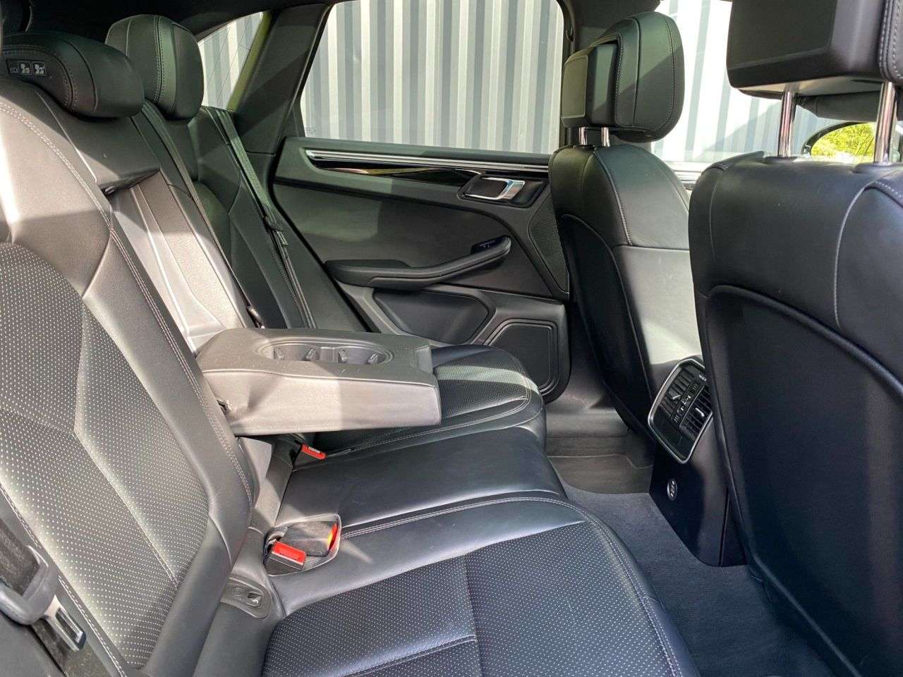 2017 PORSCHE MACAN 2017 PORSCHE MACAN