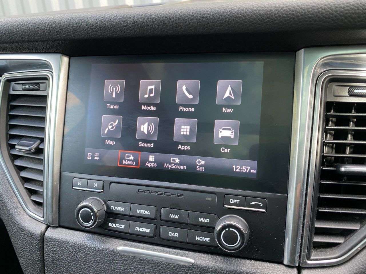 2017 PORSCHE MACAN 2017 PORSCHE MACAN