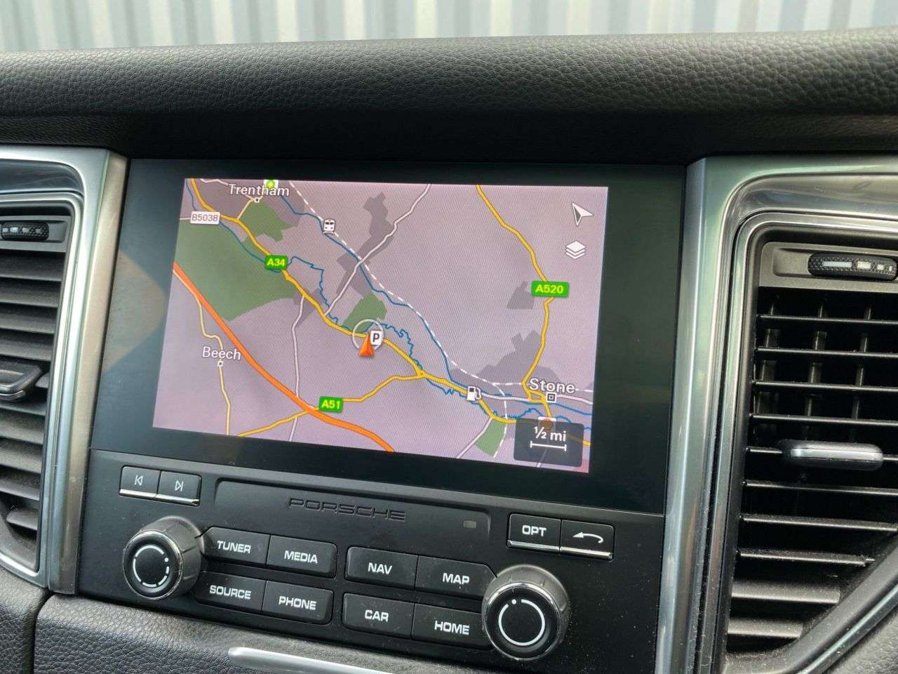 2017 PORSCHE MACAN 2017 PORSCHE MACAN