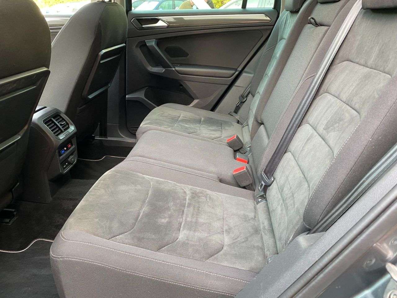 2018 VOLKSWAGEN TIGUAN 2018 VOLKSWAGEN TIGUAN