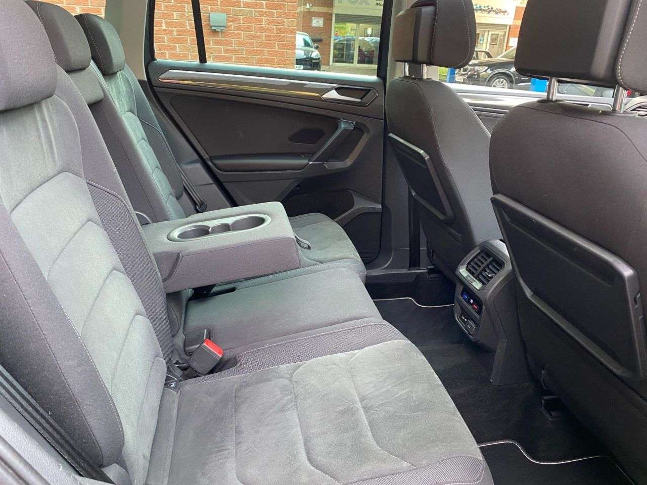 2018 VOLKSWAGEN TIGUAN 2018 VOLKSWAGEN TIGUAN