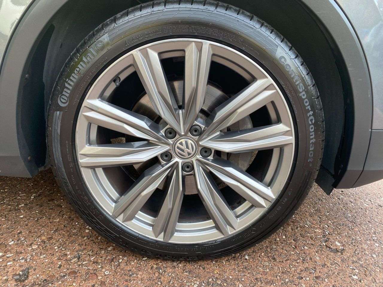 2018 VOLKSWAGEN TIGUAN 2018 VOLKSWAGEN TIGUAN