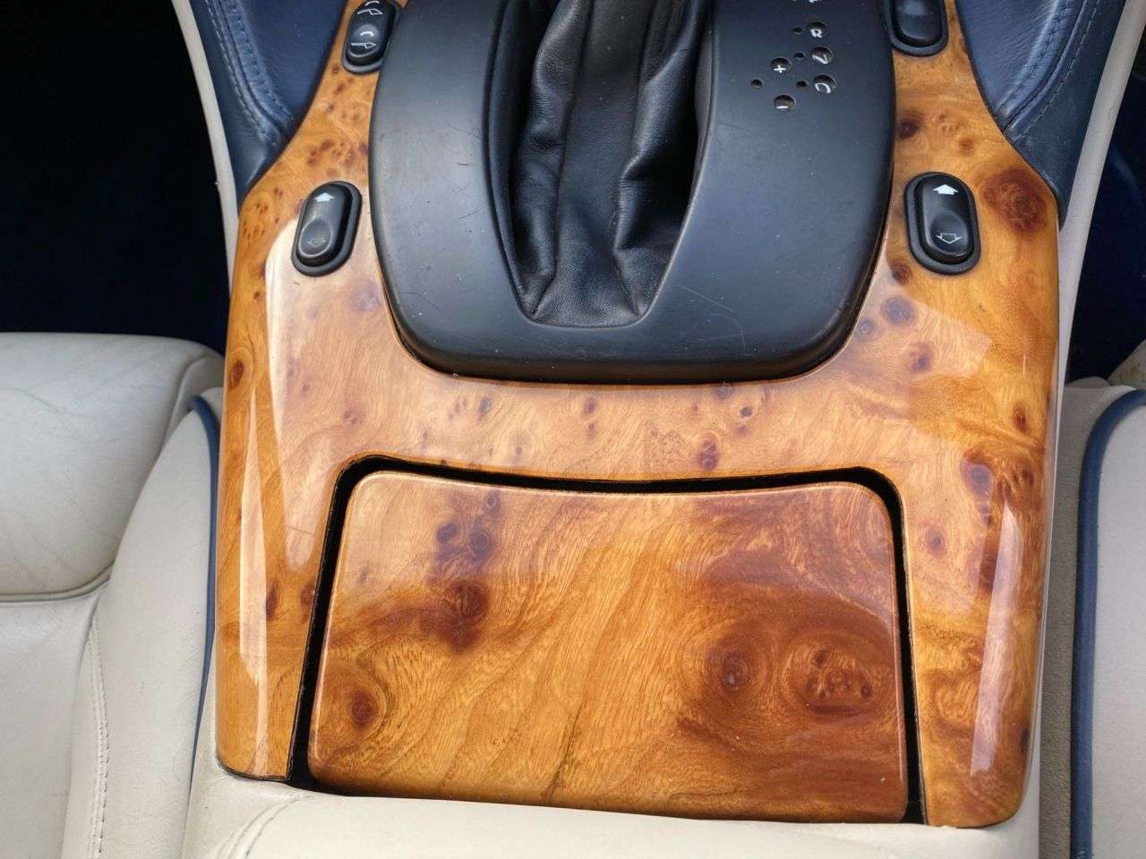 2002 ASTON MARTIN DB7 2002 ASTON MARTIN DB7