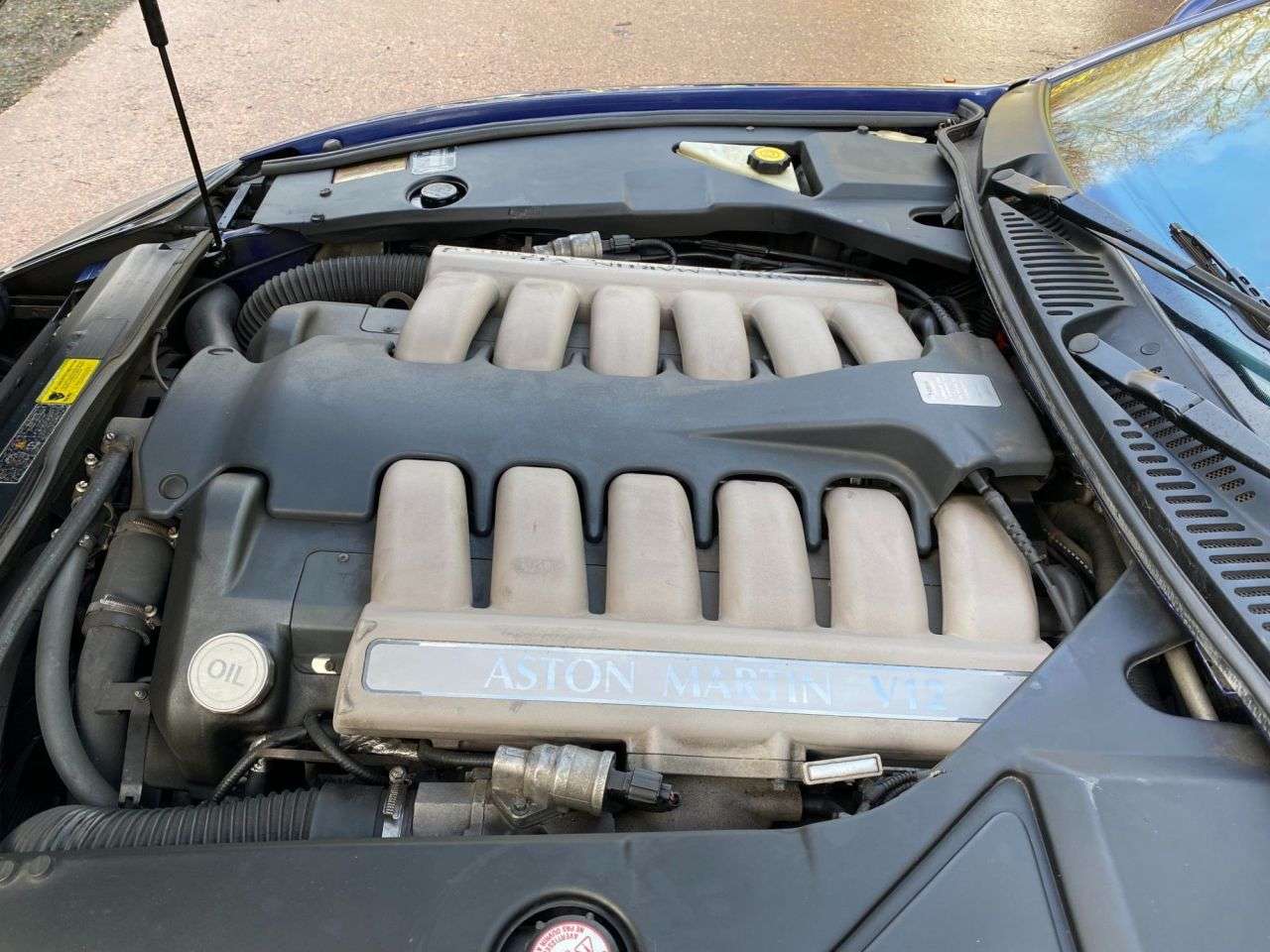 2002 ASTON MARTIN DB7 2002 ASTON MARTIN DB7