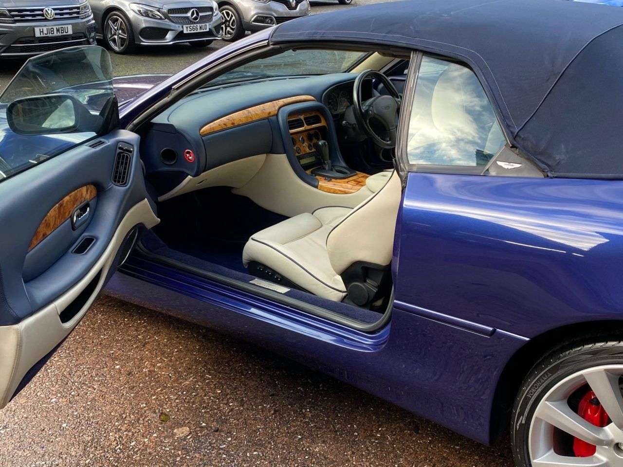 2002 ASTON MARTIN DB7 2002 ASTON MARTIN DB7