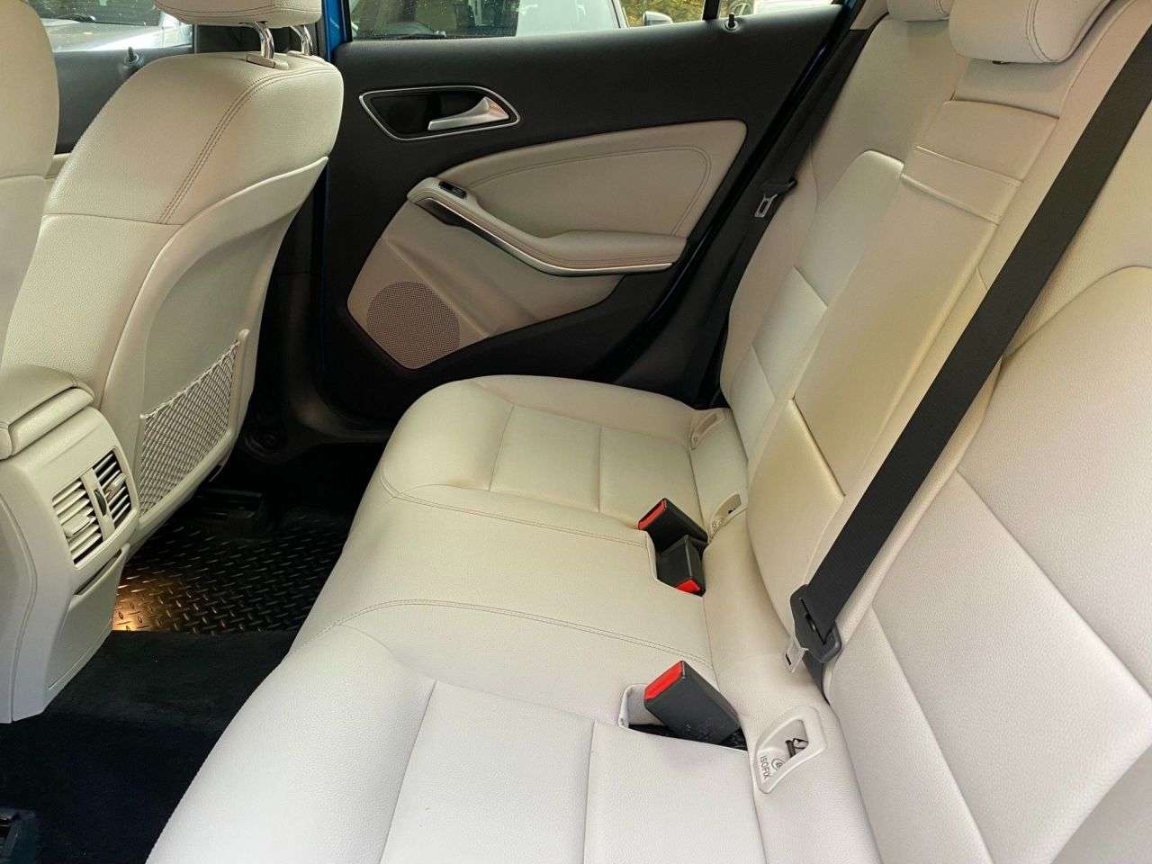 2017 MERCEDES GLA-CLASS 2017 MERCEDES GLA-CLASS