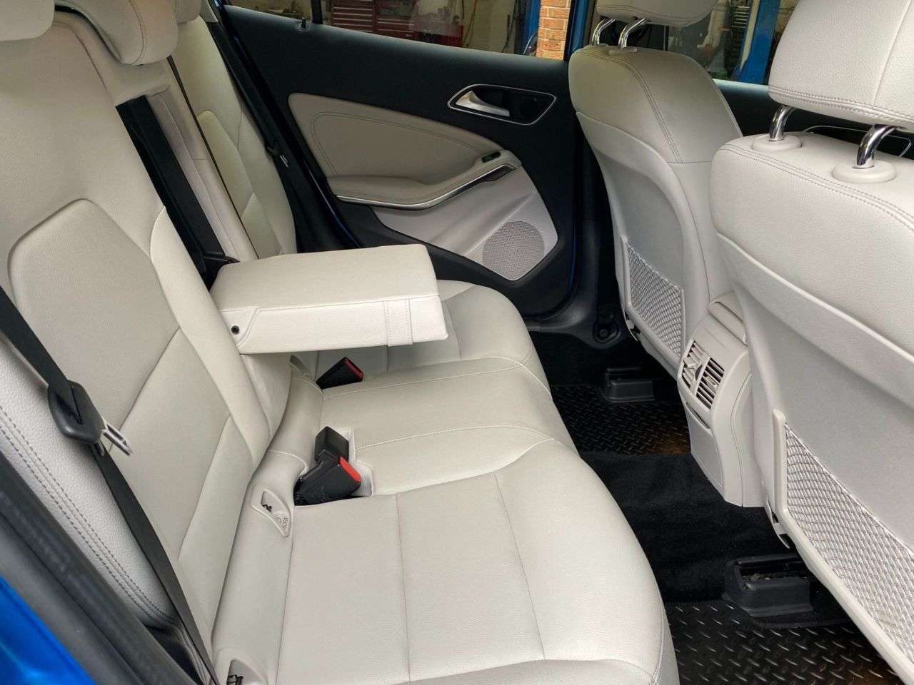 2017 MERCEDES GLA-CLASS 2017 MERCEDES GLA-CLASS