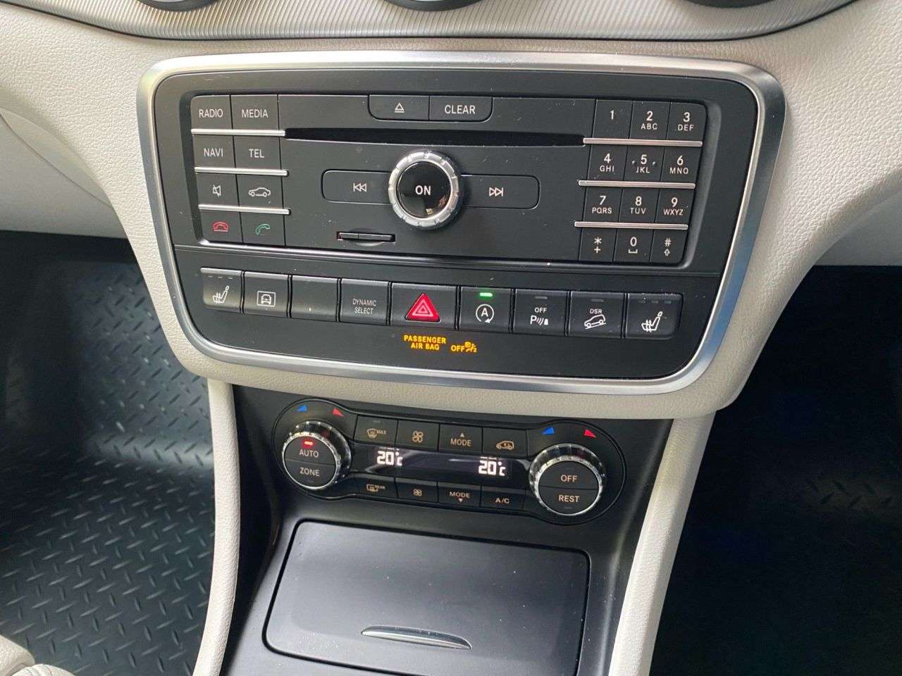 2017 MERCEDES GLA-CLASS 2017 MERCEDES GLA-CLASS