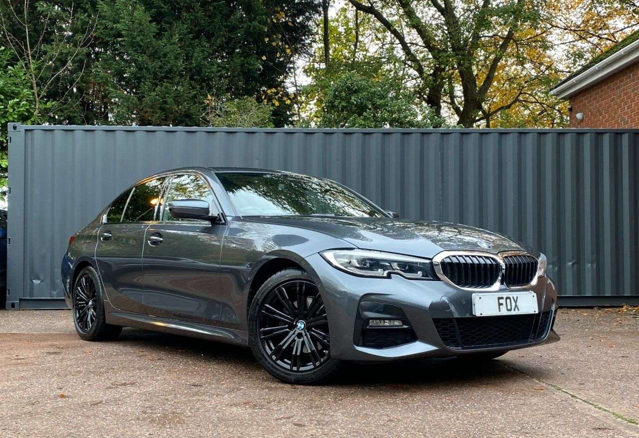 A 2019 BMW 3 SERIES 2.0 320i M Sport Saloon 4dr Petrol Auto xDrive Euro 6 (s/s) (184 ps) BLACK A 2019 BMW 3 SERIES 2.0 320i M Sport Saloon 4dr Petrol Auto xDrive Euro 6 (s/s) (184 ps) BLACK