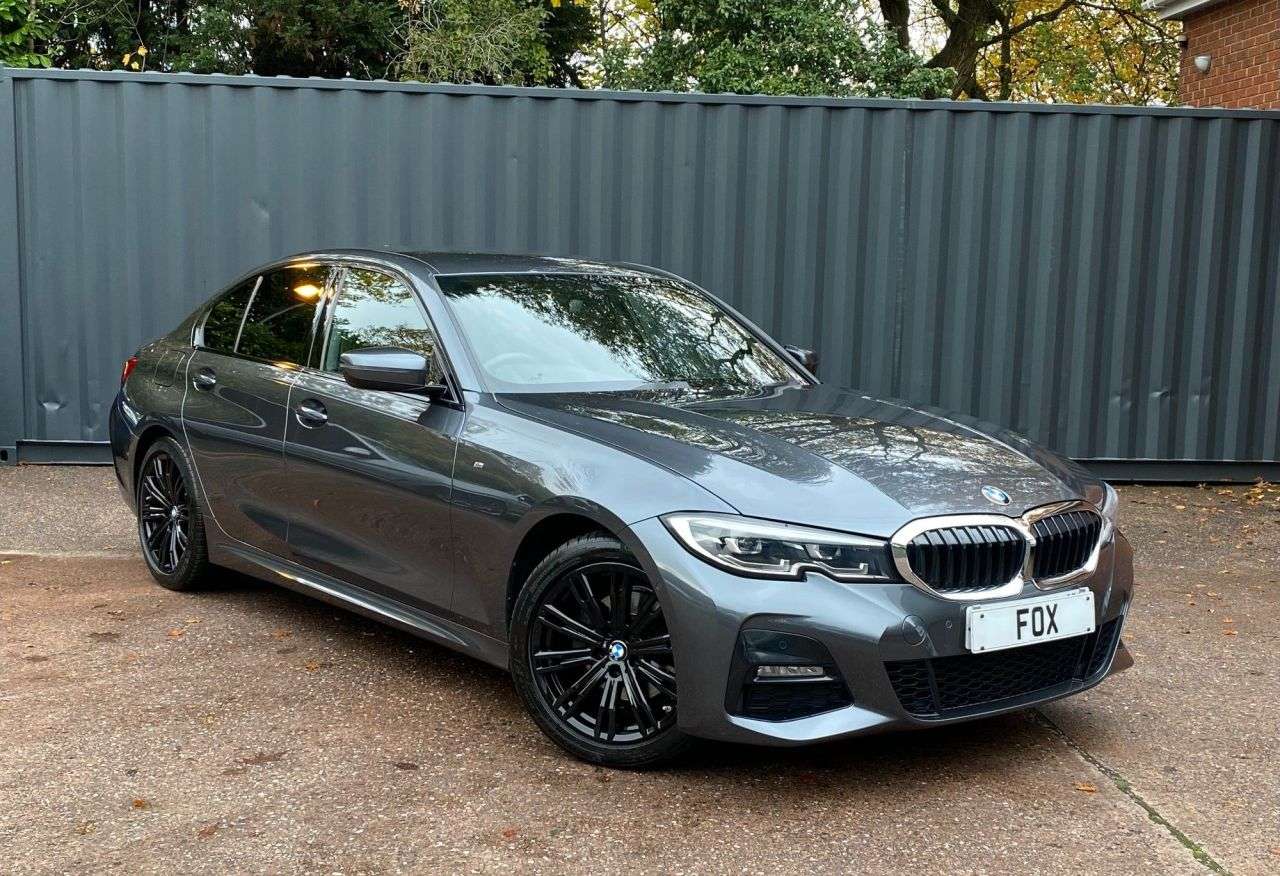 A 2019 BMW 3 SERIES 2.0 320i M Sport Saloon 4dr Petrol Auto xDrive Euro 6 (s/s) (184 ps) BLACK A 2019 BMW 3 SERIES 2.0 320i M Sport Saloon 4dr Petrol Auto xDrive Euro 6 (s/s) (184 ps) BLACK