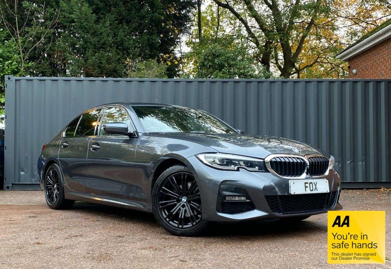 A 2019 BMW 3 SERIES 2.0 320i M Sport Saloon 4dr Petrol Auto xDrive Euro 6 (s/s) (184 ps) BLACK A 2019 BMW 3 SERIES 2.0 320i M Sport Saloon 4dr Petrol Auto xDrive Euro 6 (s/s) (184 ps) BLACK