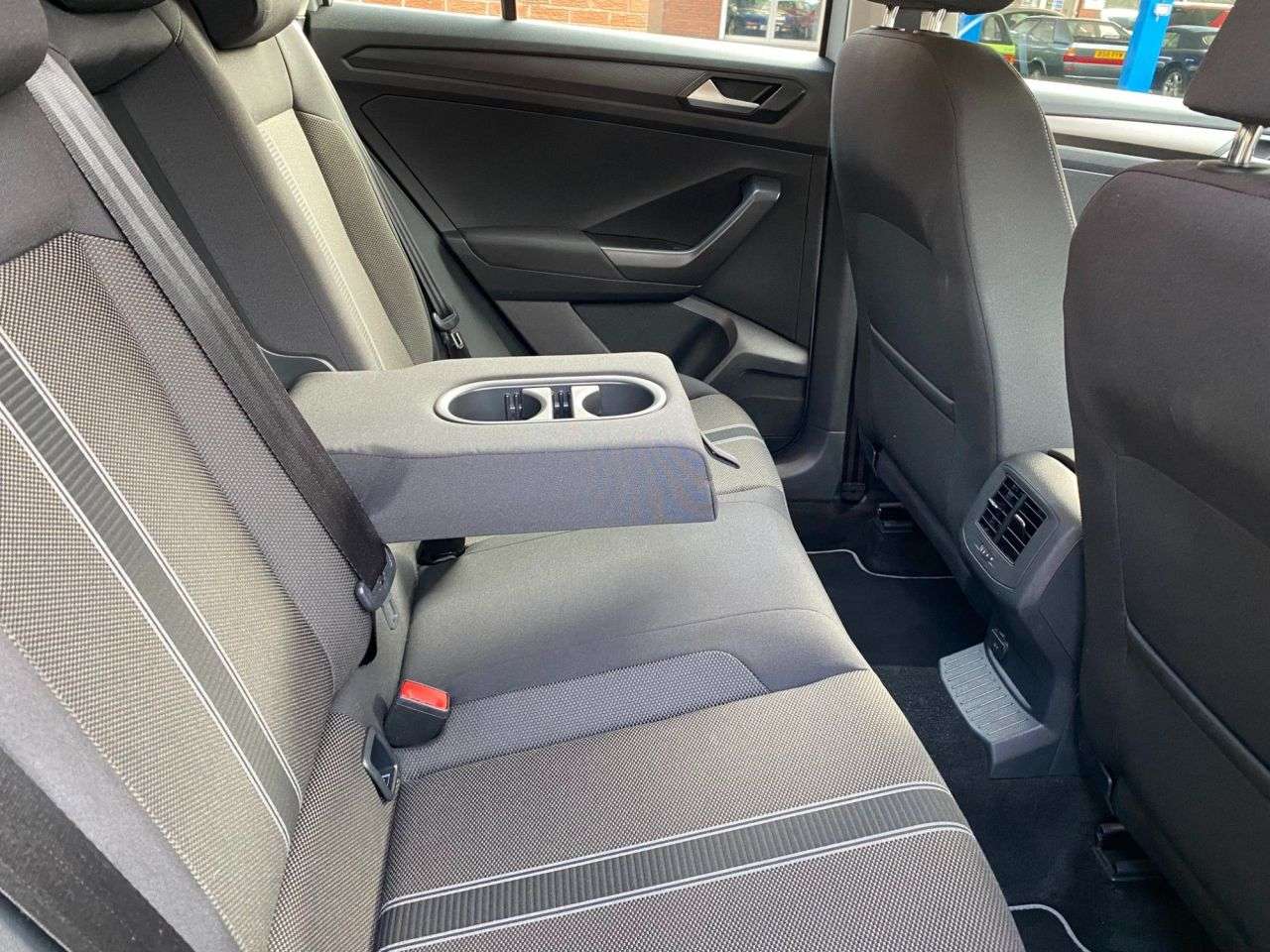 2018 VOLKSWAGEN T-ROC 2018 VOLKSWAGEN T-ROC