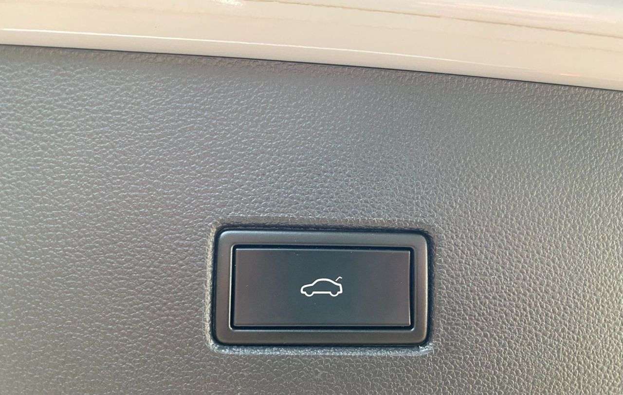 2018 VOLKSWAGEN T-ROC 2018 VOLKSWAGEN T-ROC