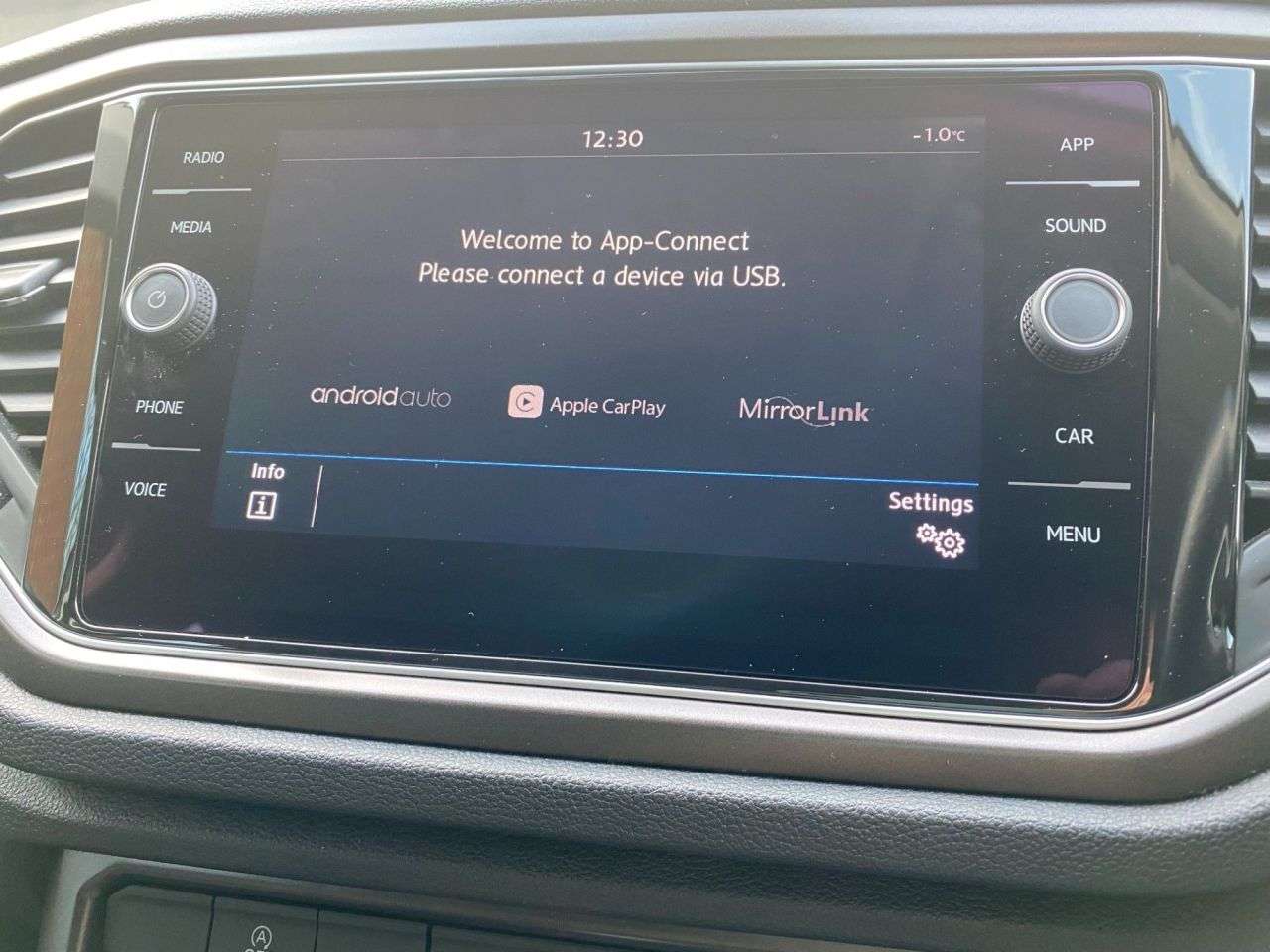 2018 VOLKSWAGEN T-ROC 2018 VOLKSWAGEN T-ROC