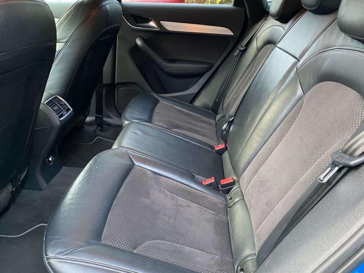 2015 AUDI Q3 2015 AUDI Q3