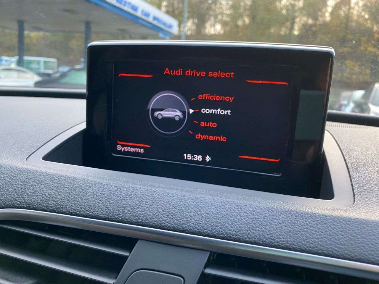 2015 AUDI Q3 2015 AUDI Q3