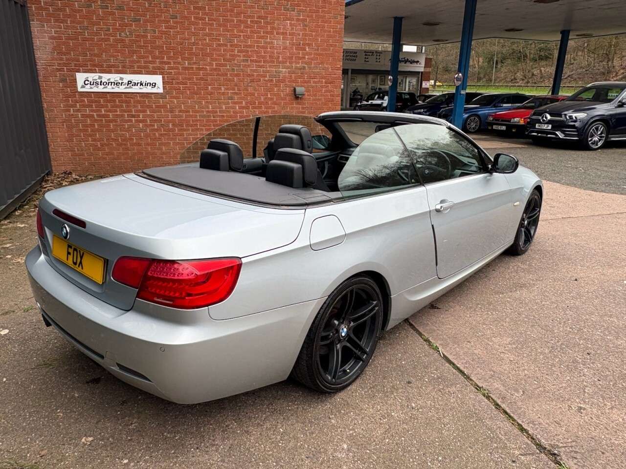 A 2012 BMW 3 SERIES 2.0 320i Sport Plus Edition Convertible 2dr Petrol Manual Euro 5 (s/s) (170 A 2012 BMW 3 SERIES 2.0 320i Sport Plus Edition Convertible 2dr Petrol Manual Euro 5 (s/s) (170