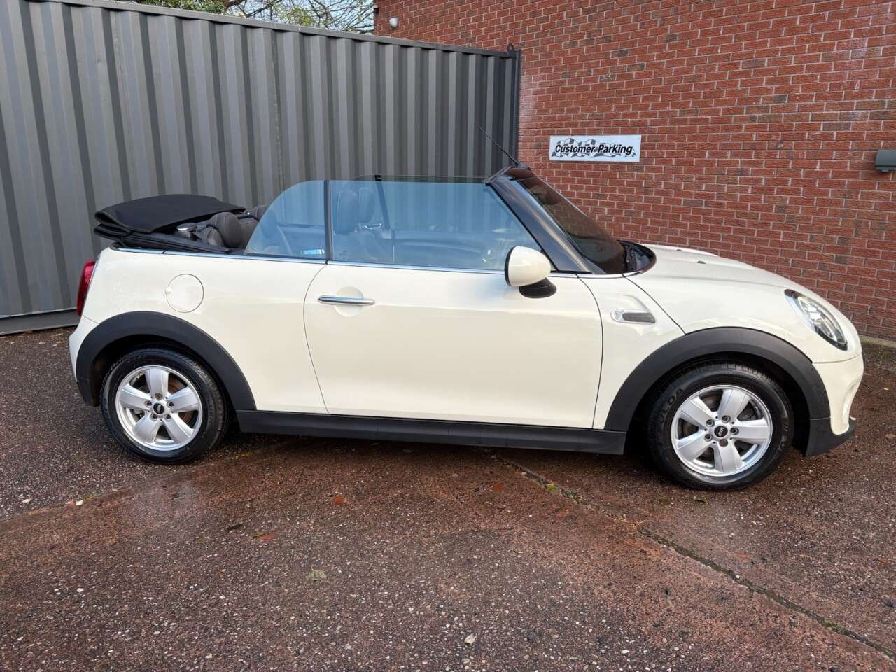 2018 MINI CONVERTIBLE 2018 MINI CONVERTIBLE