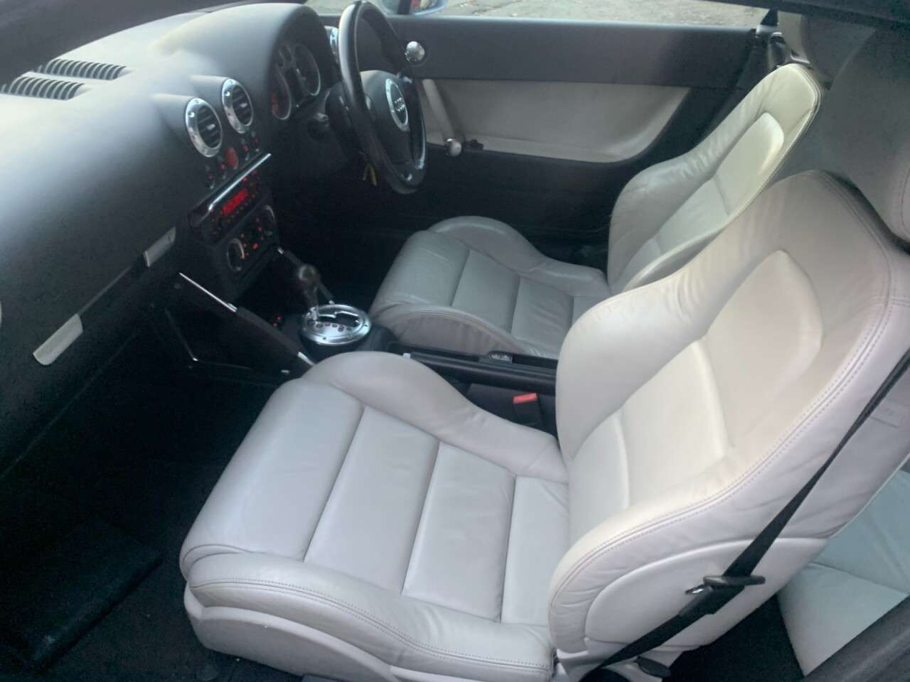 2005 AUDI TT 2005 AUDI TT