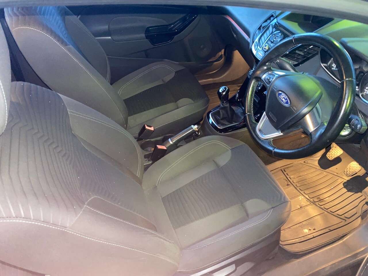 2015 FORD FIESTA 2015 FORD FIESTA