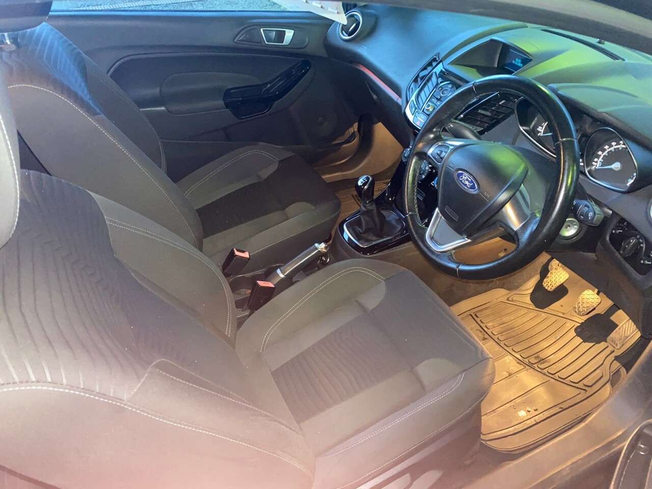 2015 FORD FIESTA 2015 FORD FIESTA