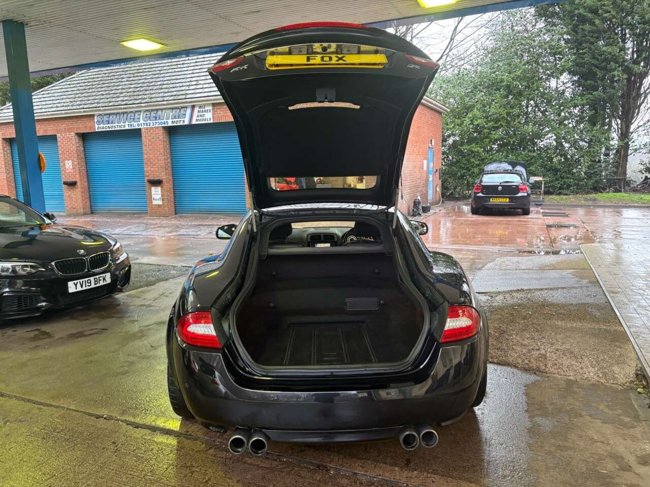 2010 JAGUAR XKR 2010 JAGUAR XKR