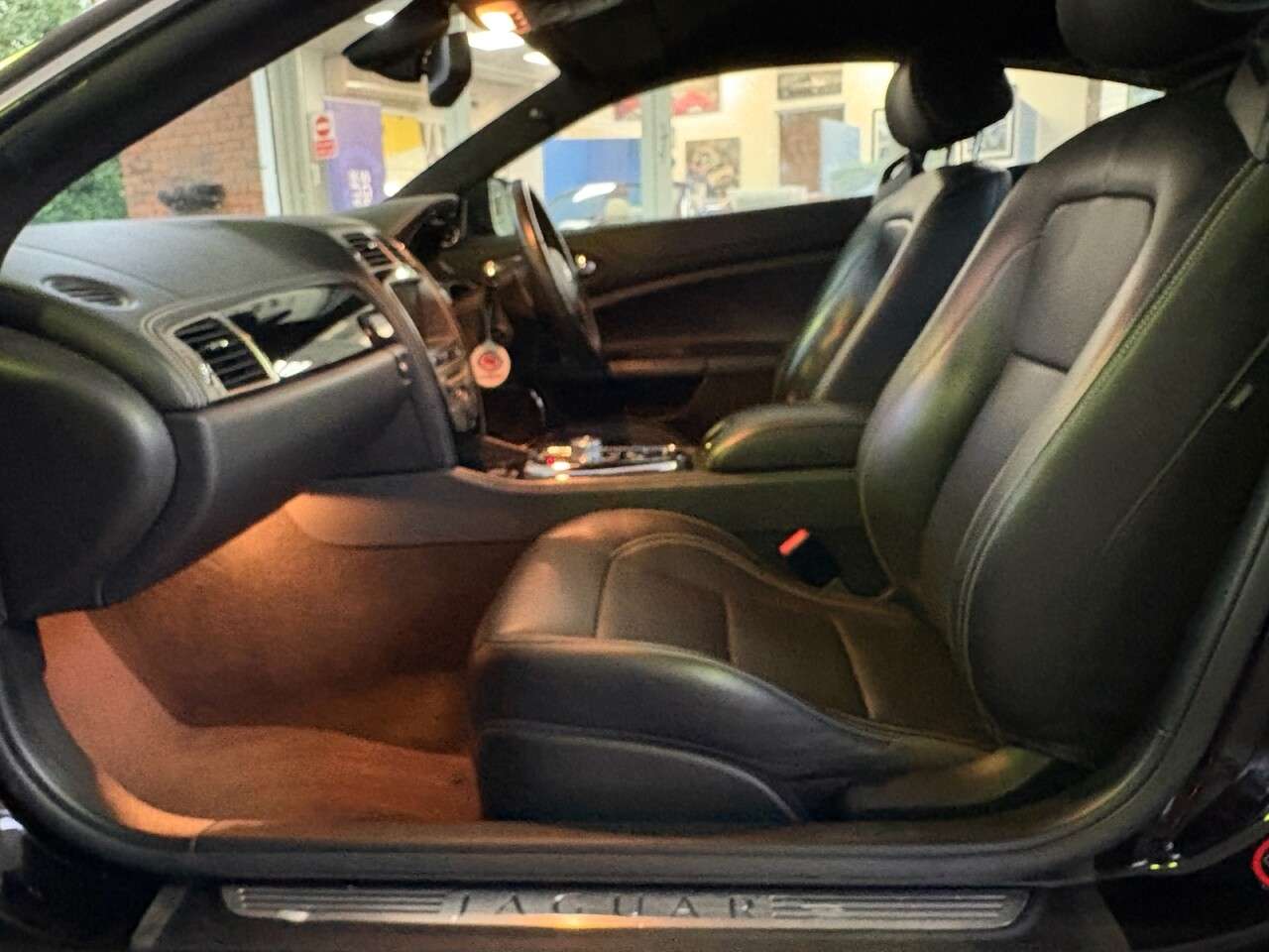 2010 JAGUAR XKR 2010 JAGUAR XKR