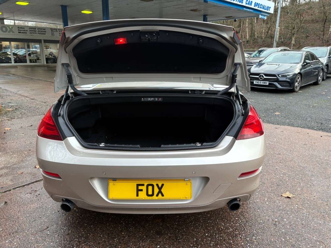 A 2011 BMW 6 SERIES 3.0 640i SE Convertible 2dr Petrol Steptronic Euro 5 (s/s) (320 ps) 20INCH A 2011 BMW 6 SERIES 3.0 640i SE Convertible 2dr Petrol Steptronic Euro 5 (s/s) (320 ps) 20INCH