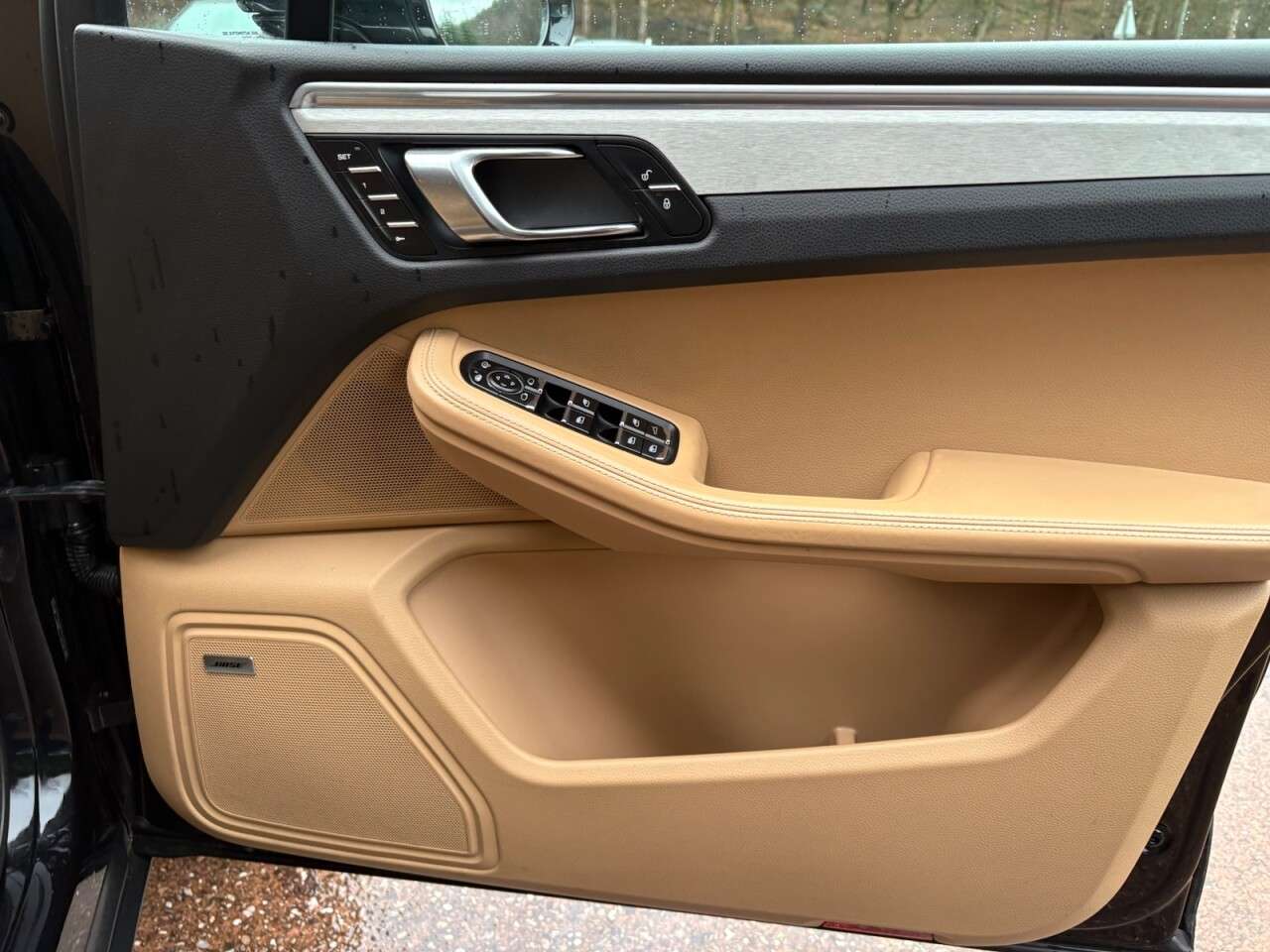 2016 PORSCHE MACAN 2016 PORSCHE MACAN