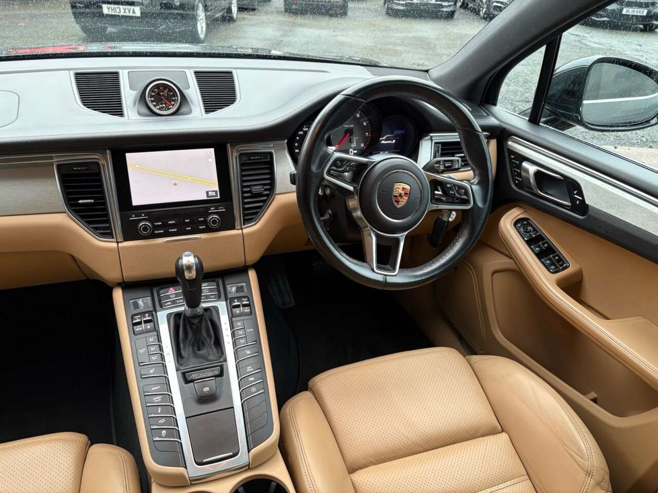 2016 PORSCHE MACAN 2016 PORSCHE MACAN