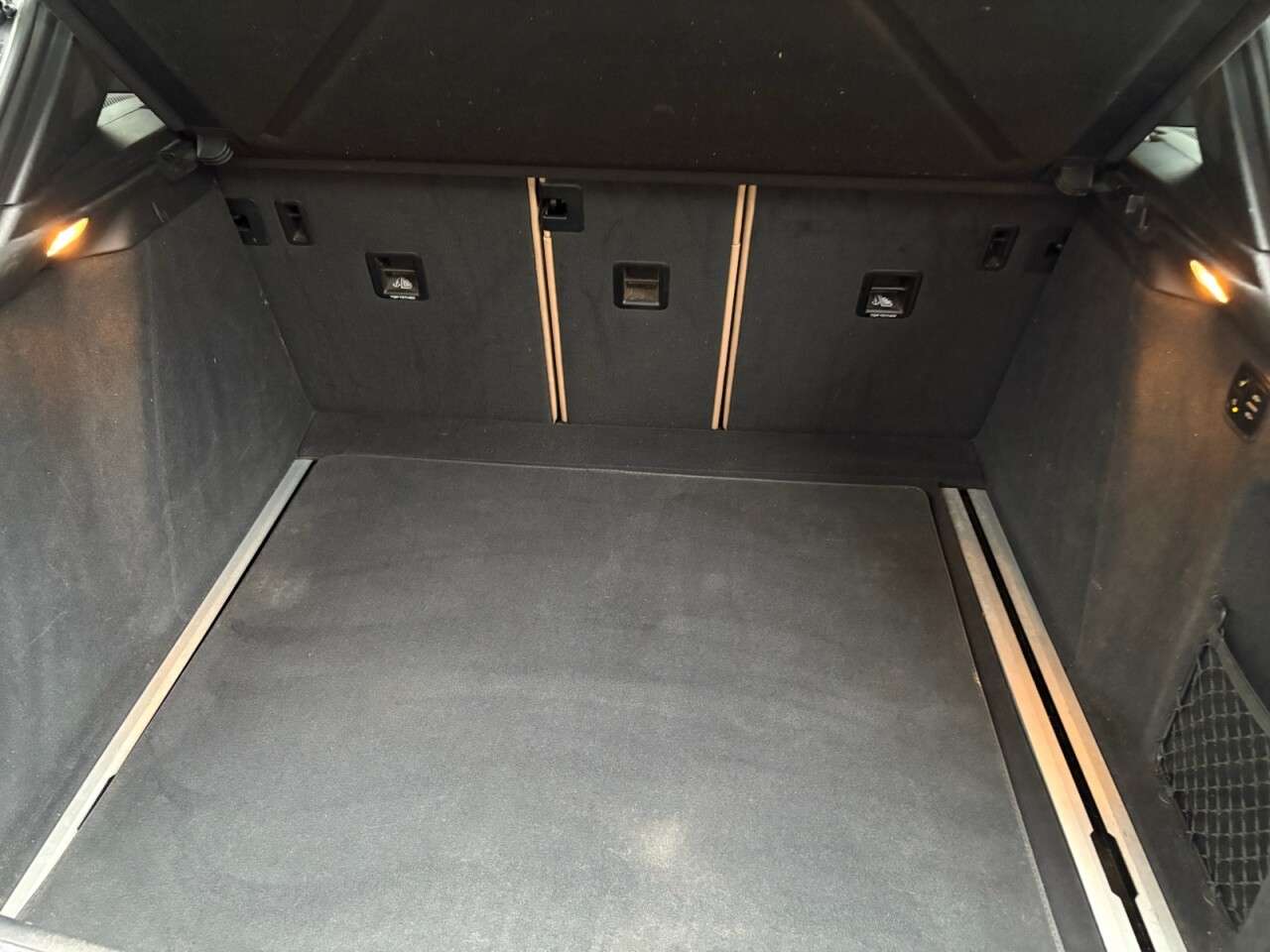 2016 PORSCHE MACAN 2016 PORSCHE MACAN