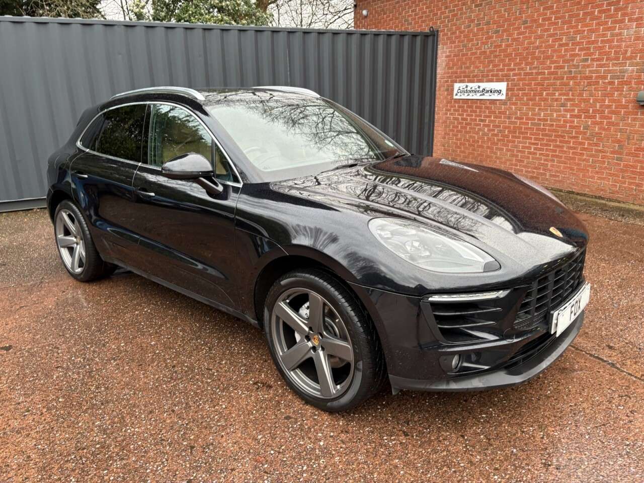 2016 PORSCHE MACAN 2016 PORSCHE MACAN