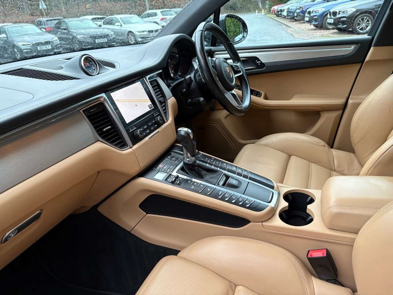 2016 PORSCHE MACAN 2016 PORSCHE MACAN