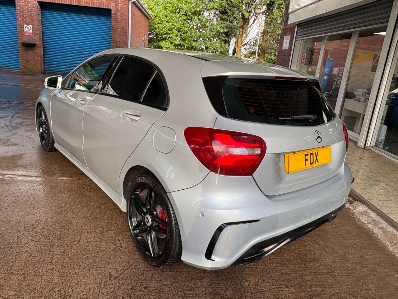 A 2016 MERCEDES-BENZ A-CLASS 1.6 A180 AMG Line (Premium Plus) Hatchback 5dr Petrol 7G-DCT Euro 6 (s/s) ( A 2016 MERCEDES-BENZ A-CLASS 1.6 A180 AMG Line (Premium Plus) Hatchback 5dr Petrol 7G-DCT Euro 6 (s/s) (