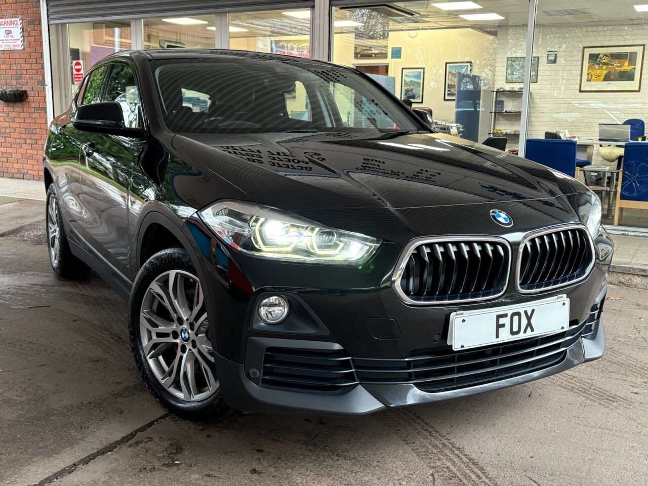 A 2019 BMW X2 2.0 20i Sport SUV 5dr Petrol DCT sDrive Euro 6 (s/s) (192 ps) FRONT AND REA A 2019 BMW X2 2.0 20i Sport SUV 5dr Petrol DCT sDrive Euro 6 (s/s) (192 ps) FRONT AND REA