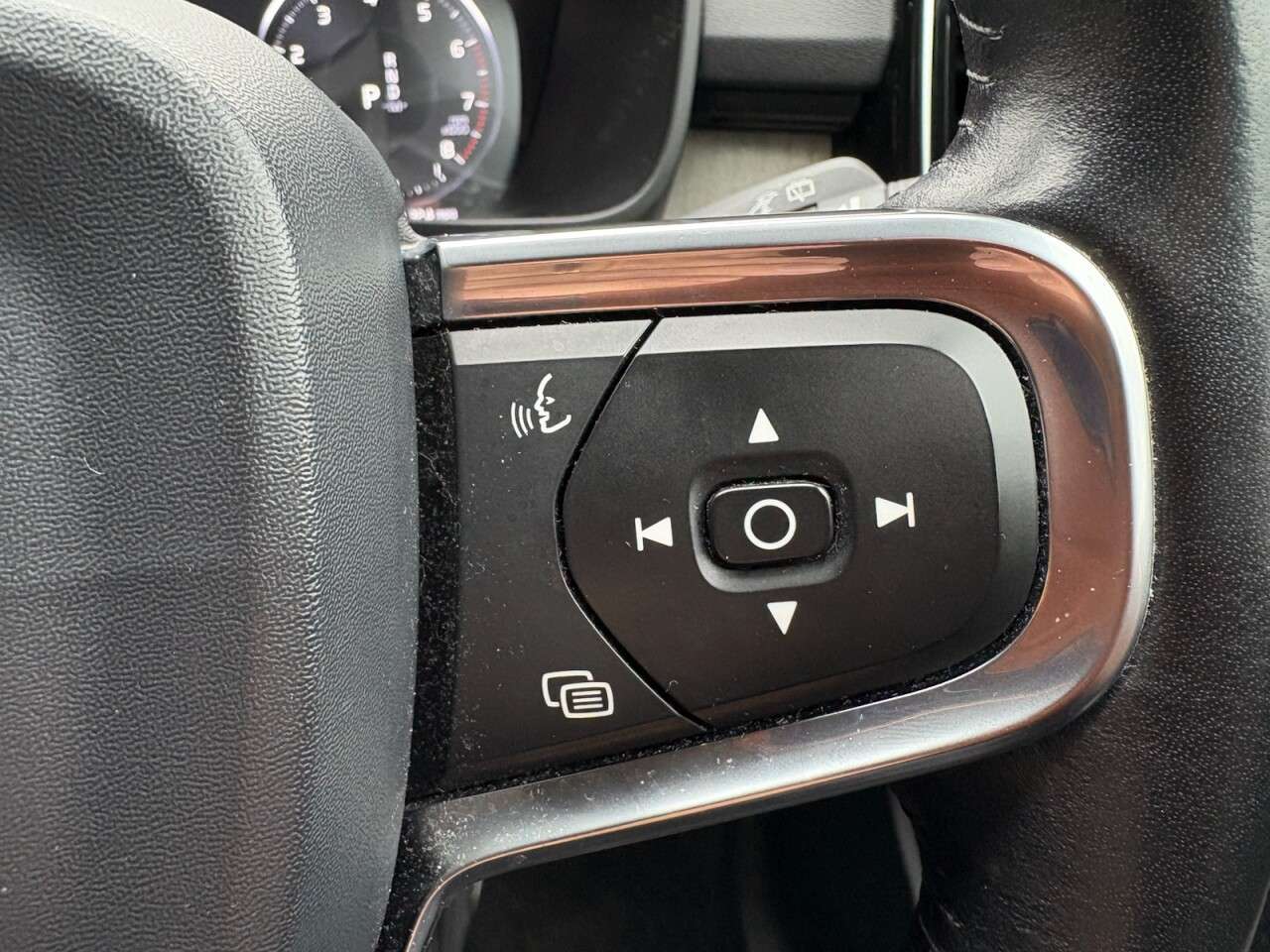 2019 VOLVO XC40 2019 VOLVO XC40