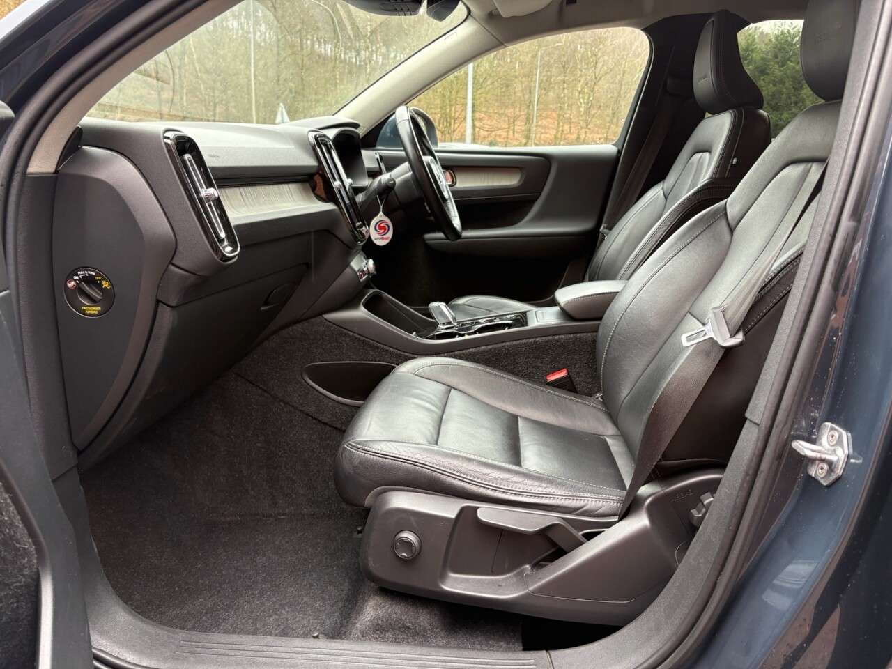 2019 VOLVO XC40 2019 VOLVO XC40