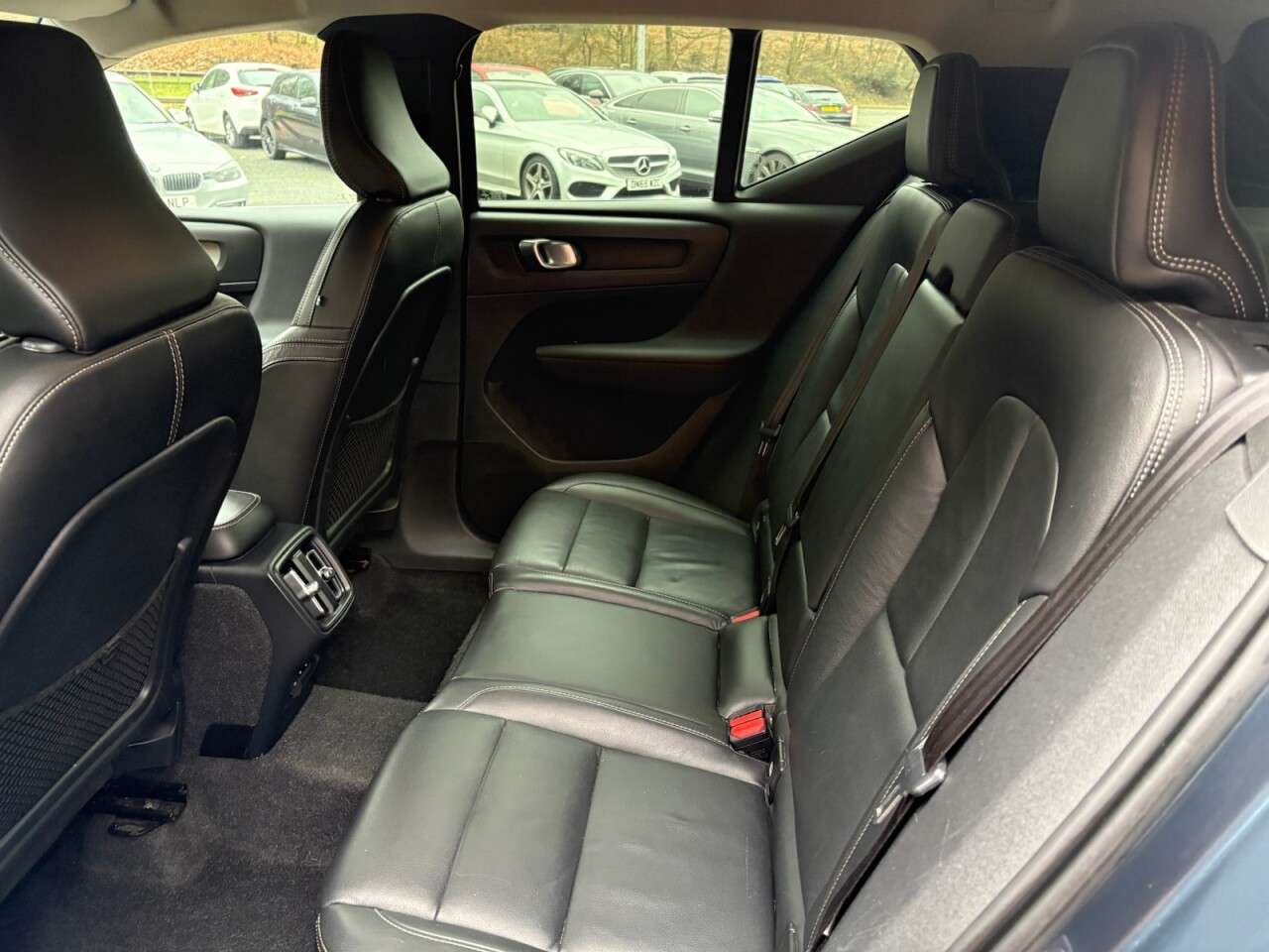 2019 VOLVO XC40 2019 VOLVO XC40