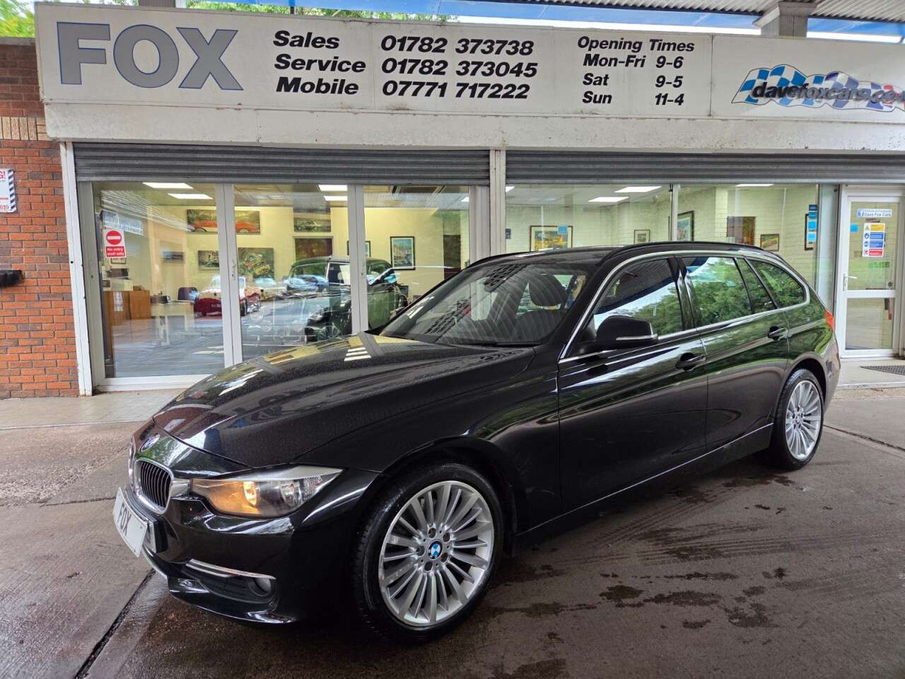 A 2013 BMW 3 SERIES 2.0 320d Luxury Touring 5dr Diesel Manual Euro 5 (s/s) (184 ps) LEATHER-AIR A 2013 BMW 3 SERIES 2.0 320d Luxury Touring 5dr Diesel Manual Euro 5 (s/s) (184 ps) LEATHER-AIR