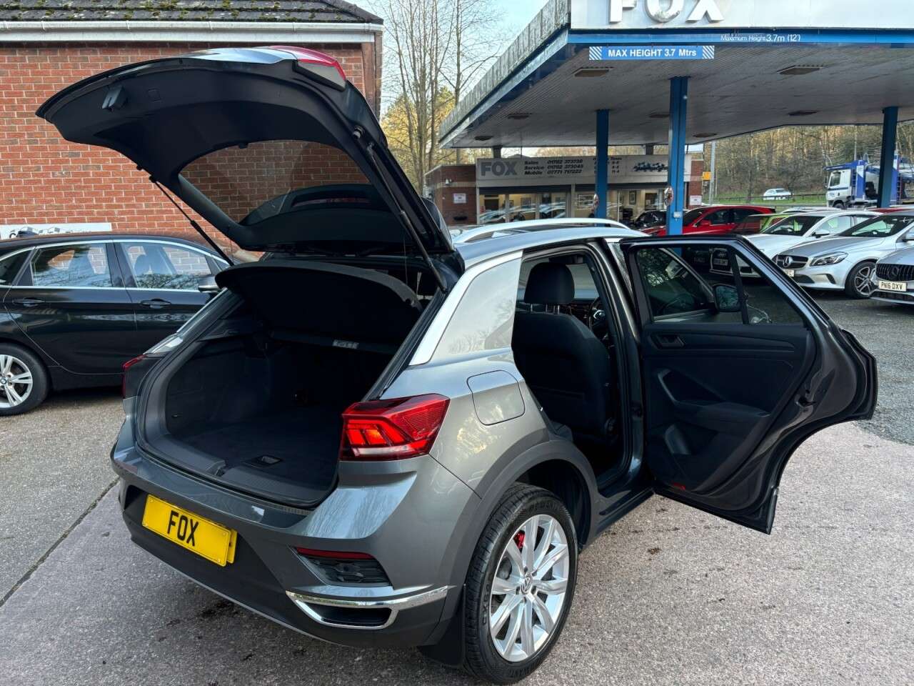 2020 VOLKSWAGEN T-ROC 2020 VOLKSWAGEN T-ROC