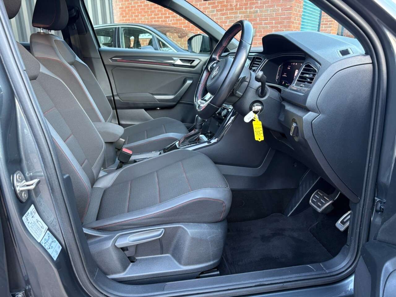 2020 VOLKSWAGEN T-ROC 2020 VOLKSWAGEN T-ROC