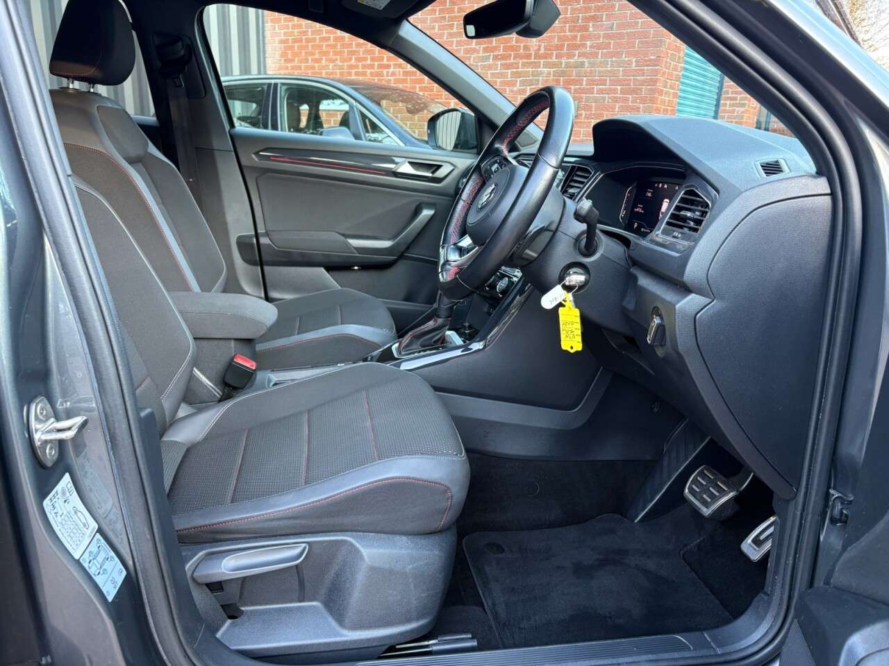 2020 VOLKSWAGEN T-ROC 2020 VOLKSWAGEN T-ROC