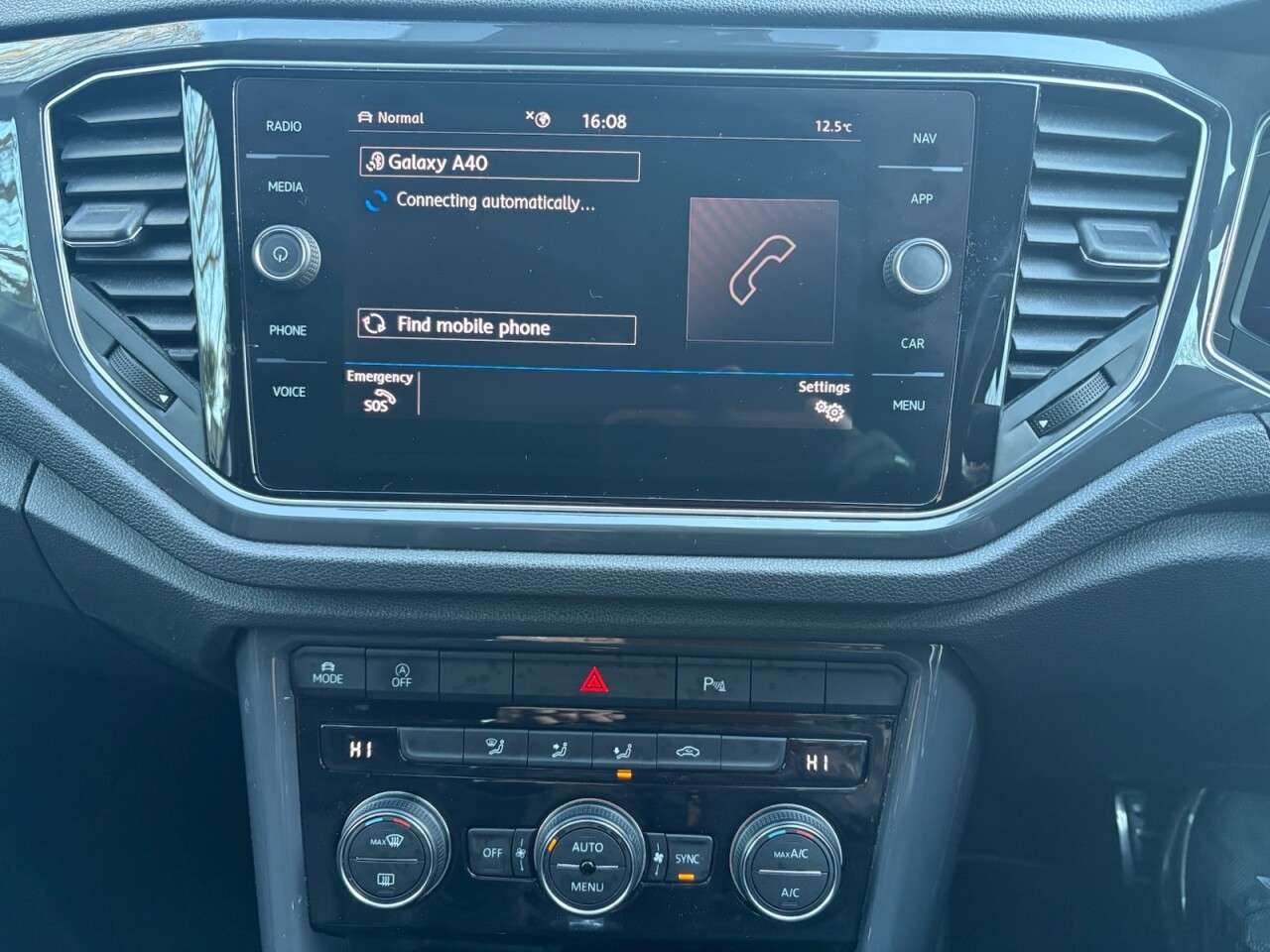 2020 VOLKSWAGEN T-ROC 2020 VOLKSWAGEN T-ROC