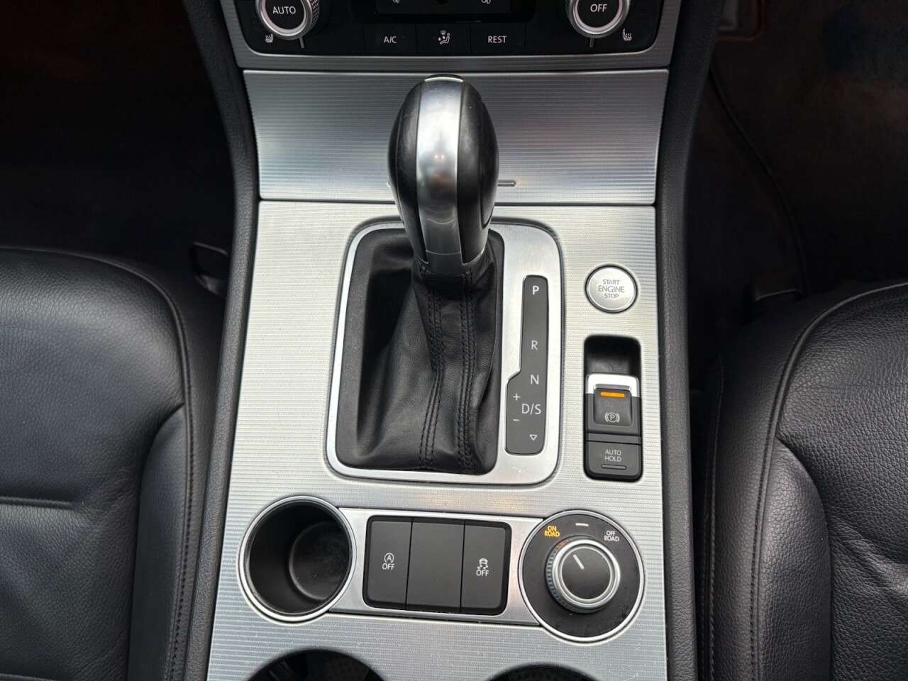 2015 VOLKSWAGEN TOUAREG 2015 VOLKSWAGEN TOUAREG