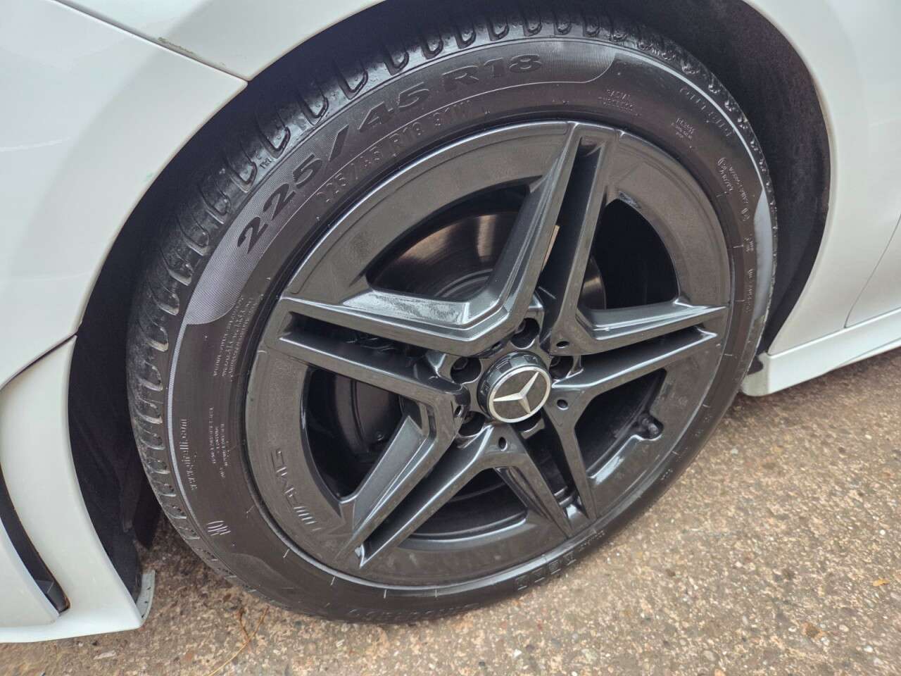 A 2020 MERCEDES-BENZ CLA 1.3 CLA180 AMG Line (Premium Plus 2) Coupe 4dr Petrol 7G-DCT Euro 6 (s/s) ( A 2020 MERCEDES-BENZ CLA 1.3 CLA180 AMG Line (Premium Plus 2) Coupe 4dr Petrol 7G-DCT Euro 6 (s/s) (