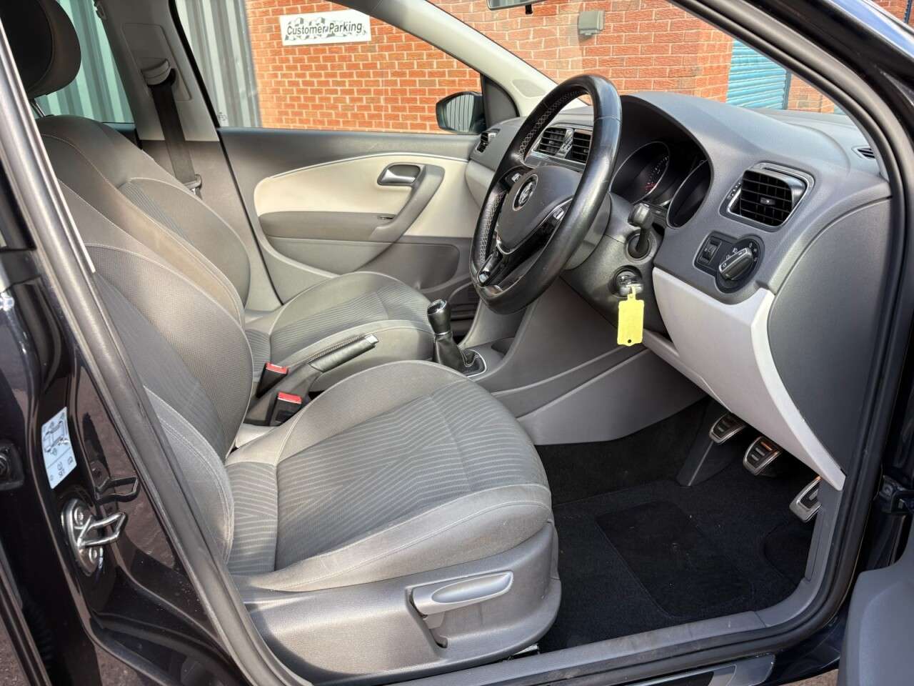 2015 VOLKSWAGEN POLO 2015 VOLKSWAGEN POLO