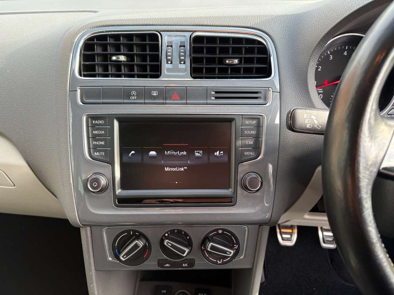 2015 VOLKSWAGEN POLO 2015 VOLKSWAGEN POLO