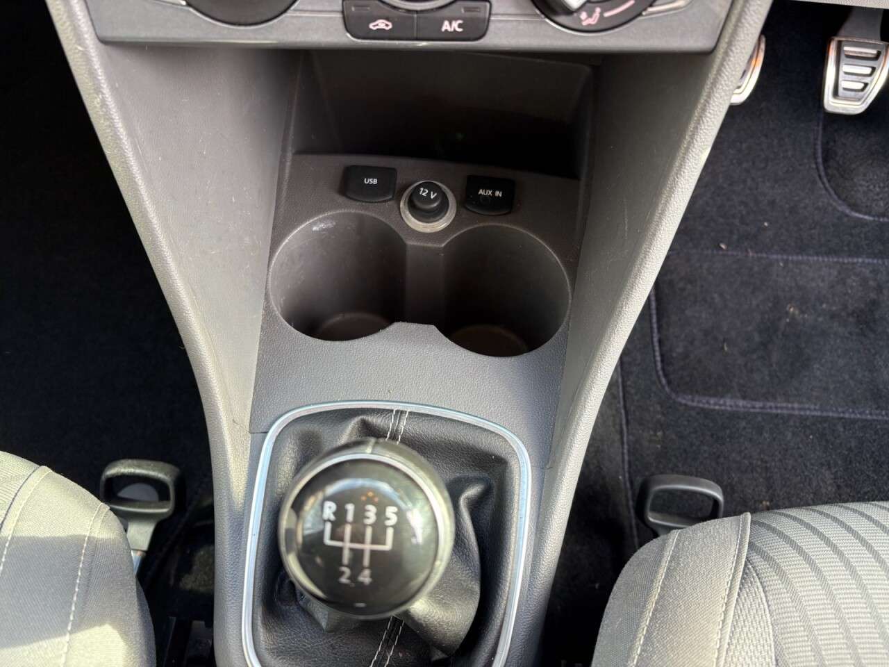 2015 VOLKSWAGEN POLO 2015 VOLKSWAGEN POLO