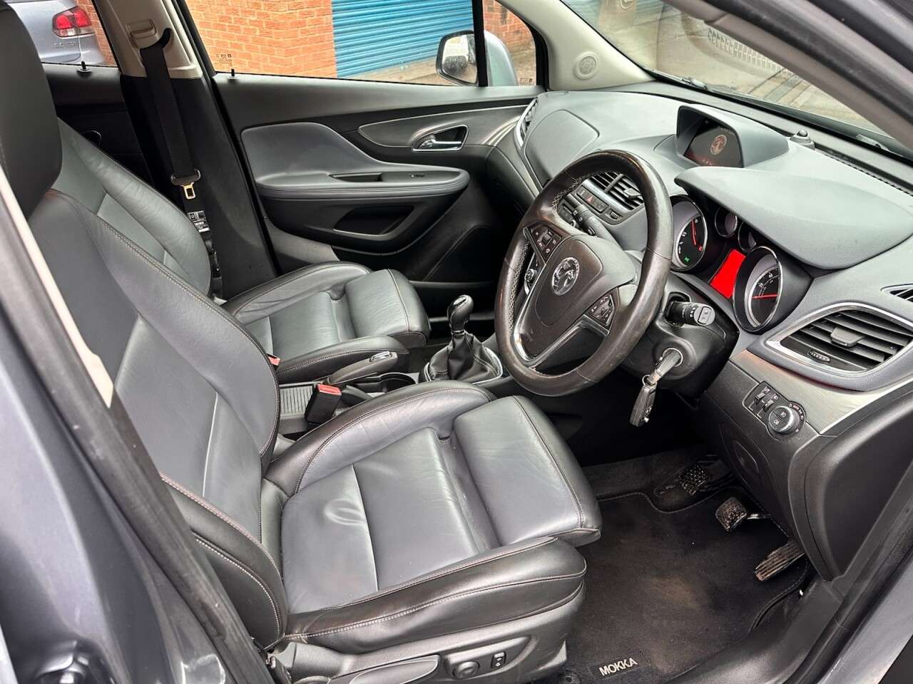 A 2015 VAUXHALL MOKKA 1.7 CDTi SE SUV 5dr Diesel Manual 2WD Euro 5 (s/s) (130 ps) CRUISE-ALLOYS-P A 2015 VAUXHALL MOKKA 1.7 CDTi SE SUV 5dr Diesel Manual 2WD Euro 5 (s/s) (130 ps) CRUISE-ALLOYS-P