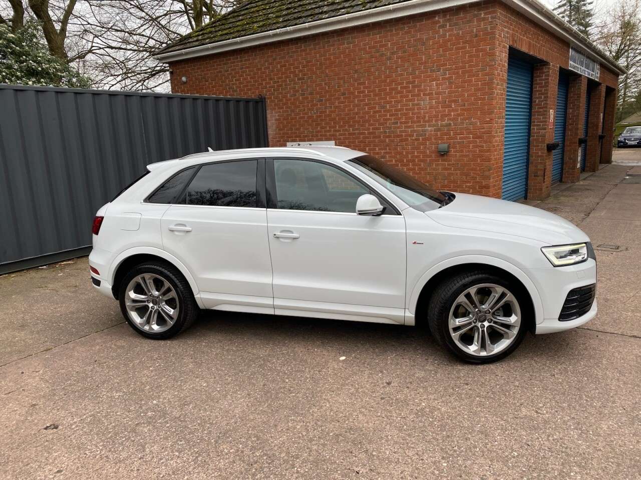 2016 AUDI Q3 2016 AUDI Q3